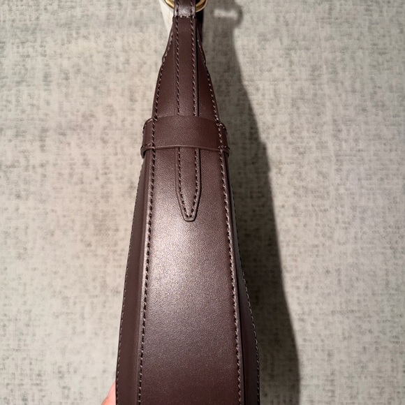 BRAND NEW Michael Kors Preston Small Suede Crescent Shoulder Bag - Picture 7 of 8